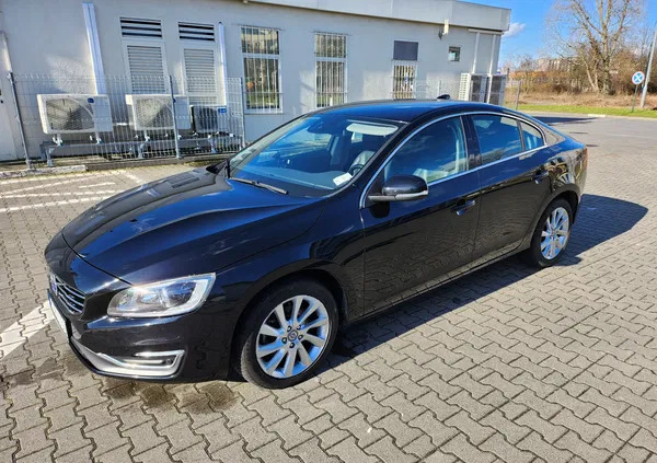 volvo zachodniopomorskie Volvo S60 cena 45900 przebieg: 139900, rok produkcji 2014 z Poznań